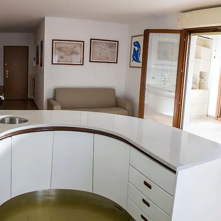 Apartment Charming Superior Milan